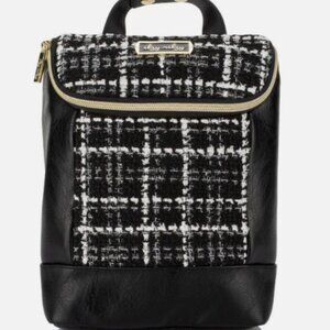 Itzy Ritzy Chill Like A Boss The Kelly Bottle Bag Black…New with tags